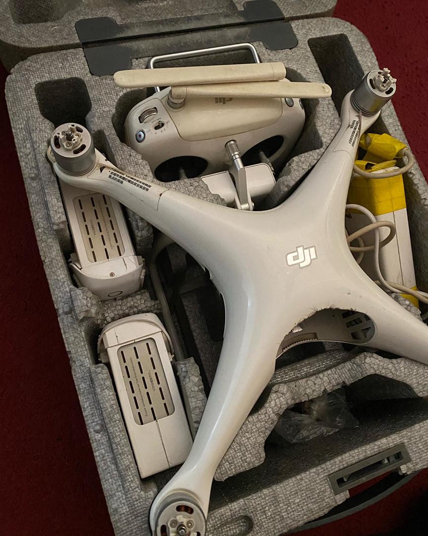 DJI Drone Phantom 4 pro